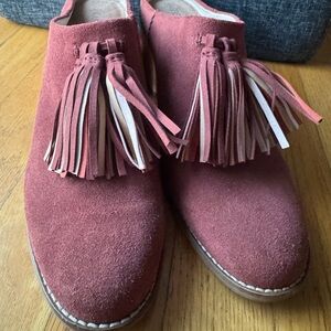 Toms Leila Tassel Suede Clog Burgundy Block Heel
